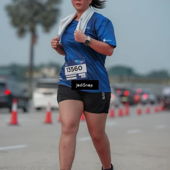 Runner Photo 7555046