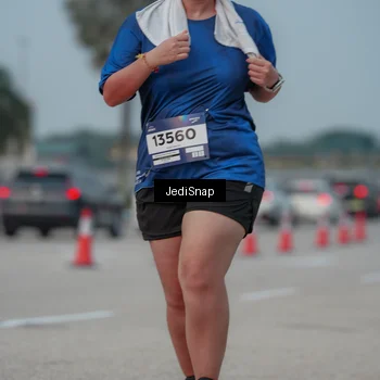 Runner Photo 7555050