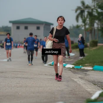 Runner Photo 7555072