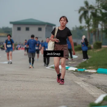 Runner Photo 7555074