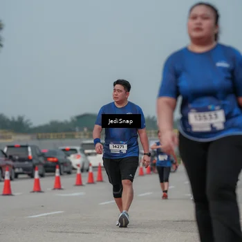 Runner Photo 7555101