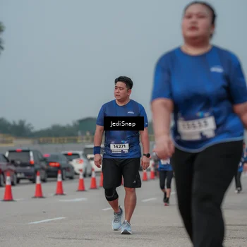Runner Photo 7555106