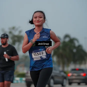 Runner Photo 7555139