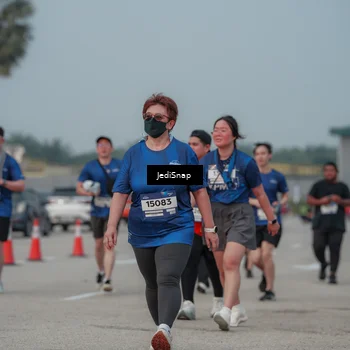 Runner Photo 7555142