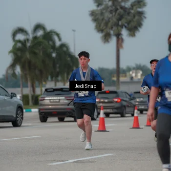 Runner Photo 7555144
