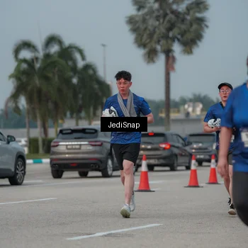 Runner Photo 7555145