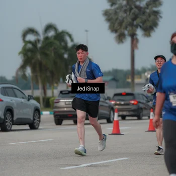 Runner Photo 7555147