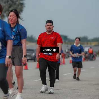 Runner Photo 7555150