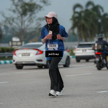 Runner Photo 7555172