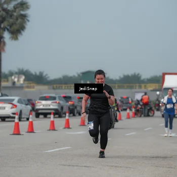 Runner Photo 7555195