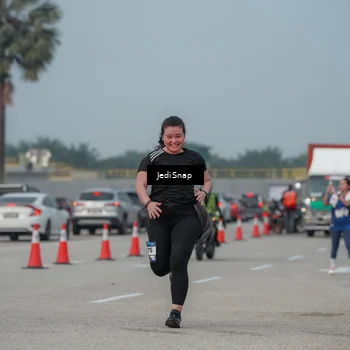 Runner Photo 7555212