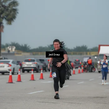 Runner Photo 7555213