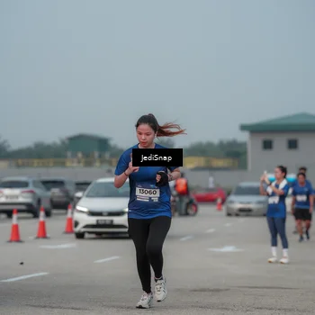 Runner Photo 7555224