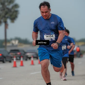 Runner Photo 7555241