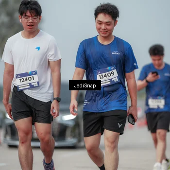 Runner Photo 7555265