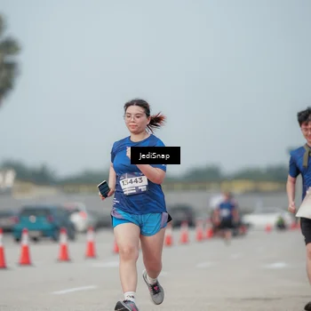 Runner Photo 7555299