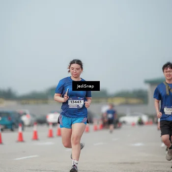 Runner Photo 7555302