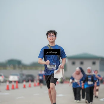 Runner Photo 7555308