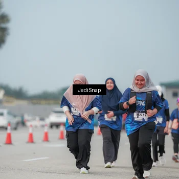 Runner Photo 7555311
