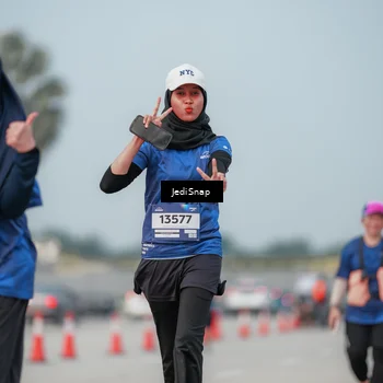 Runner Photo 7555331