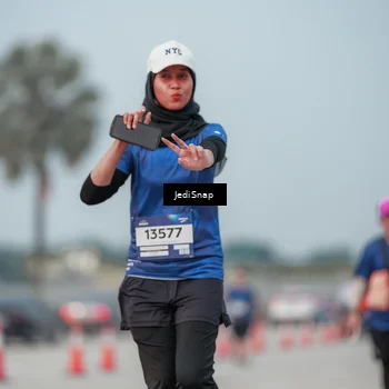 Runner Photo 7555337
