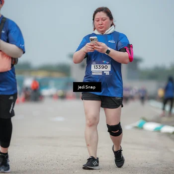 Runner Photo 7555344