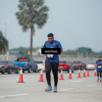 Runner Photo 7555356