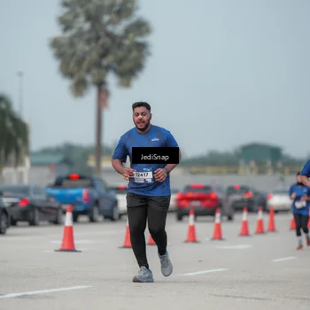 Runner Photo 7555358