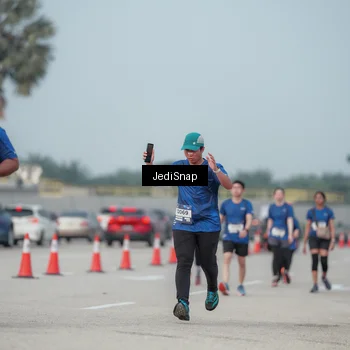 Runner Photo 7555362