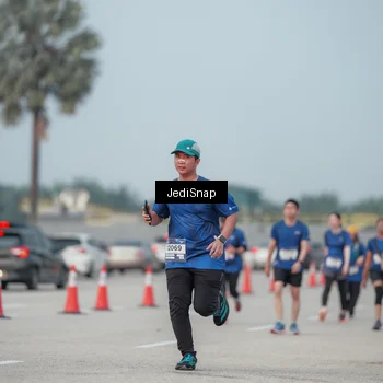 Runner Photo 7555368