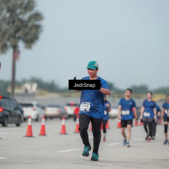 Runner Photo 7555369