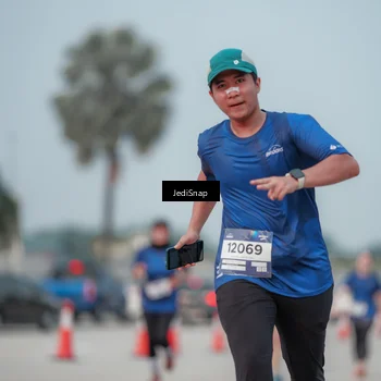 Runner Photo 7555371