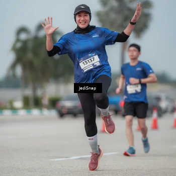 Runner Photo 7555384