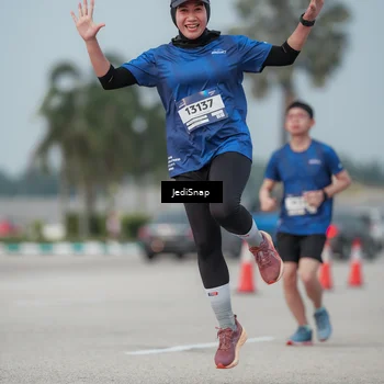 Runner Photo 7555385