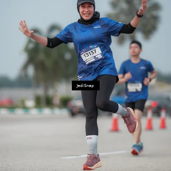 Runner Photo 7555387