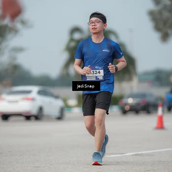 Runner Photo 7555391