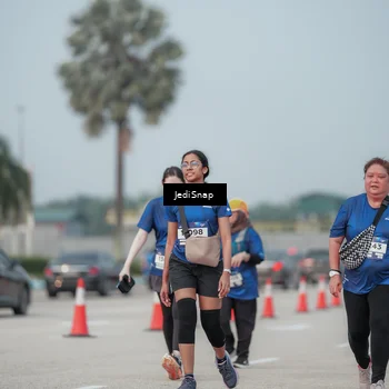 Runner Photo 7555395