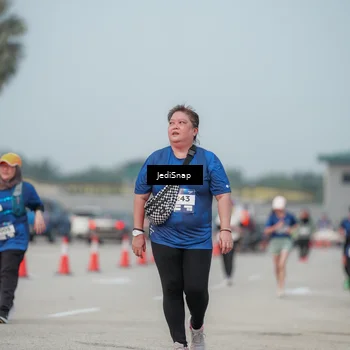 Runner Photo 7555404
