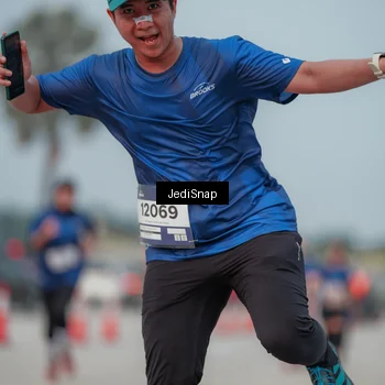 Runner Photo 7555410