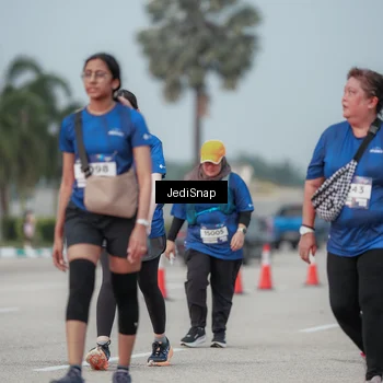 Runner Photo 7555416