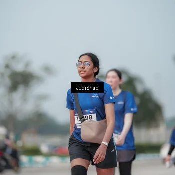 Runner Photo 7555429