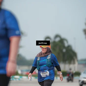 Runner Photo 7555430