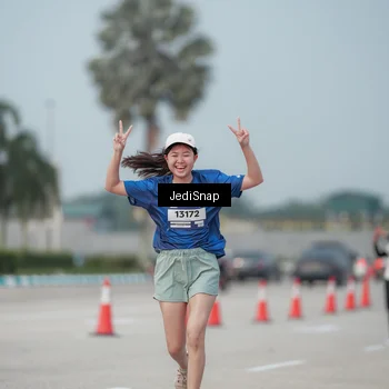 Runner Photo 7555444