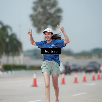 Runner Photo 7555451