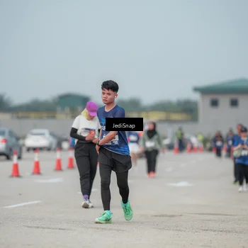 Runner Photo 7555467