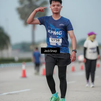 Runner Photo 7555471