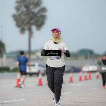 Runner Photo 7555484