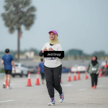Runner Photo 7555486