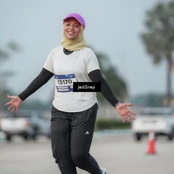 Runner Photo 7555493