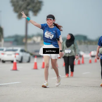 Runner Photo 7555500